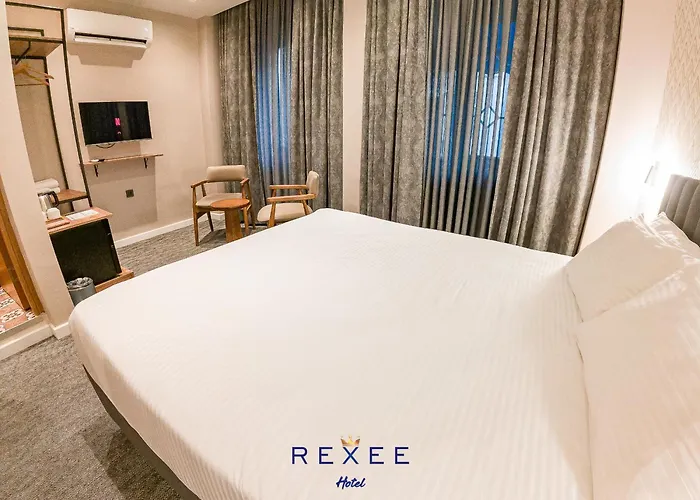 Отель Taksim Rexxee Istiklal 3*